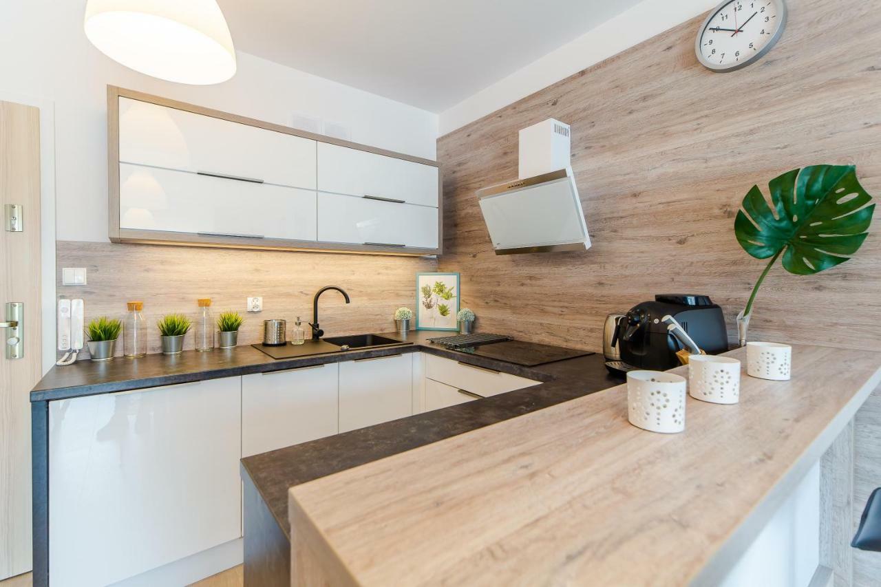 Apartamenty Familijne- Os Feniks كولوبرزيغ المظهر الخارجي الصورة
