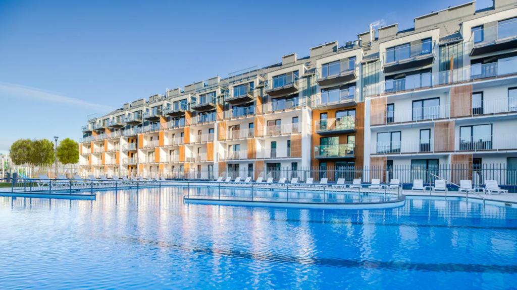 Apartamenty Familijne- Os Feniks كولوبرزيغ المظهر الخارجي الصورة